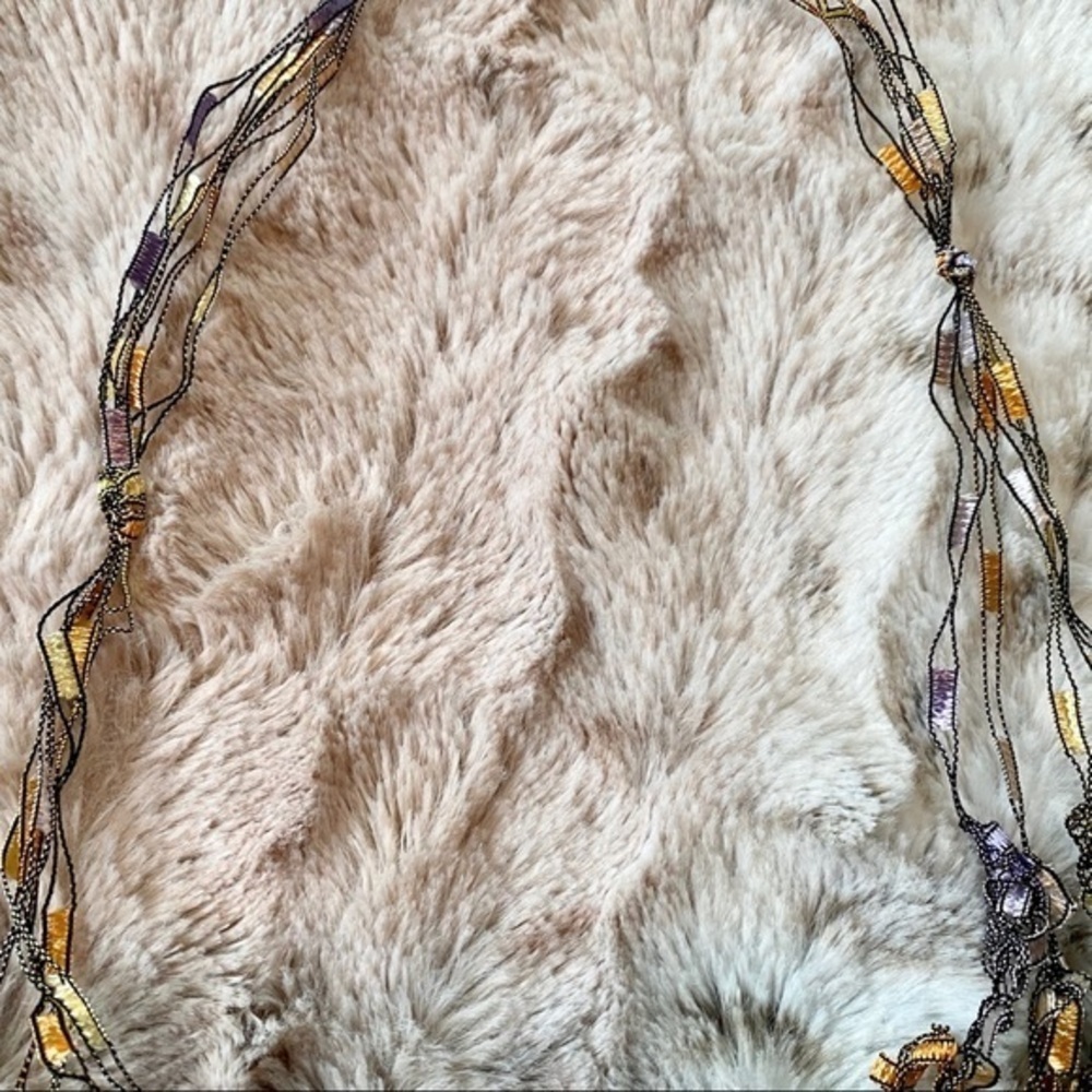 Unique Thread Multicolored Delicate Neckla… - Picture 7 of 7